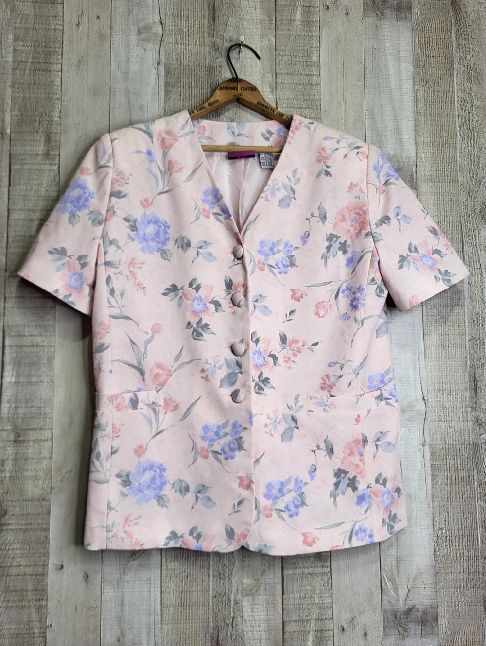 Tan Jay Petites Vintage Floral Pink Short-Sleeve Button Front Top. Size 12
